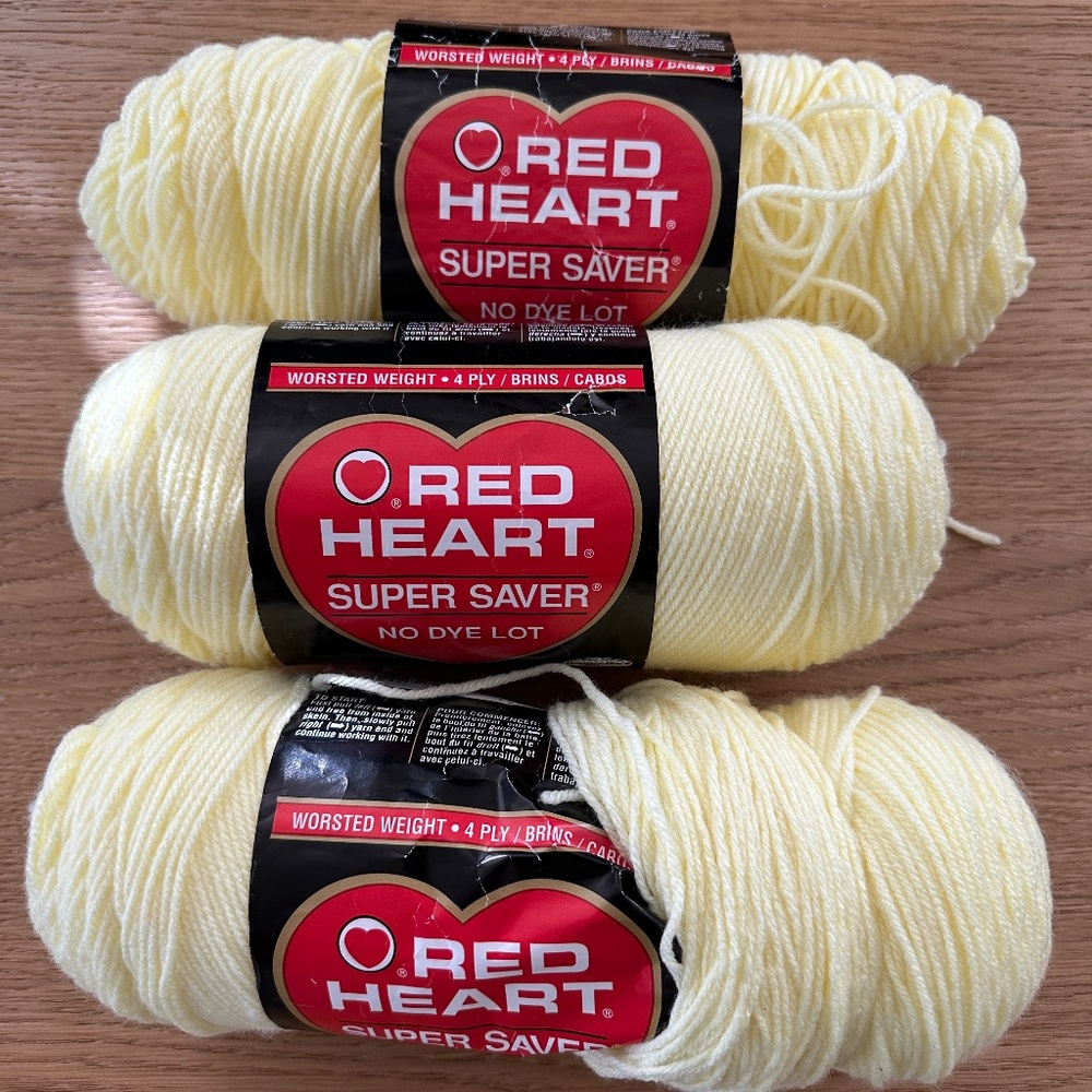 3 Skiens New Red heart Super Saver No Dye 8 oz Pale Yellow  Yarn